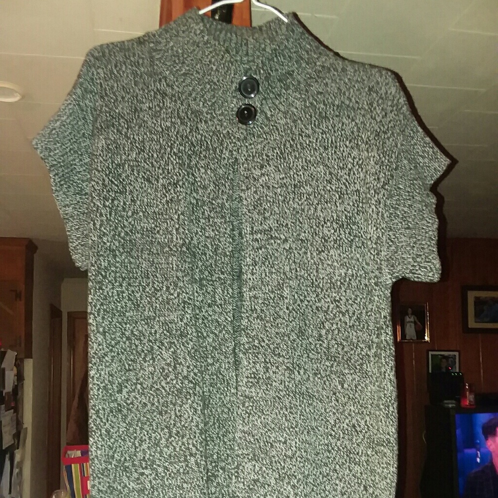 Barely worn sweater shrug